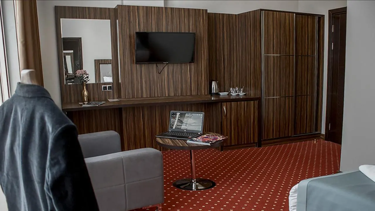 Legend Business Hotel Batumi 4*,